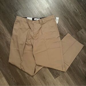 Flat Front Classic Fit Khaki Pants | 38x31 | Saltwater | Izod